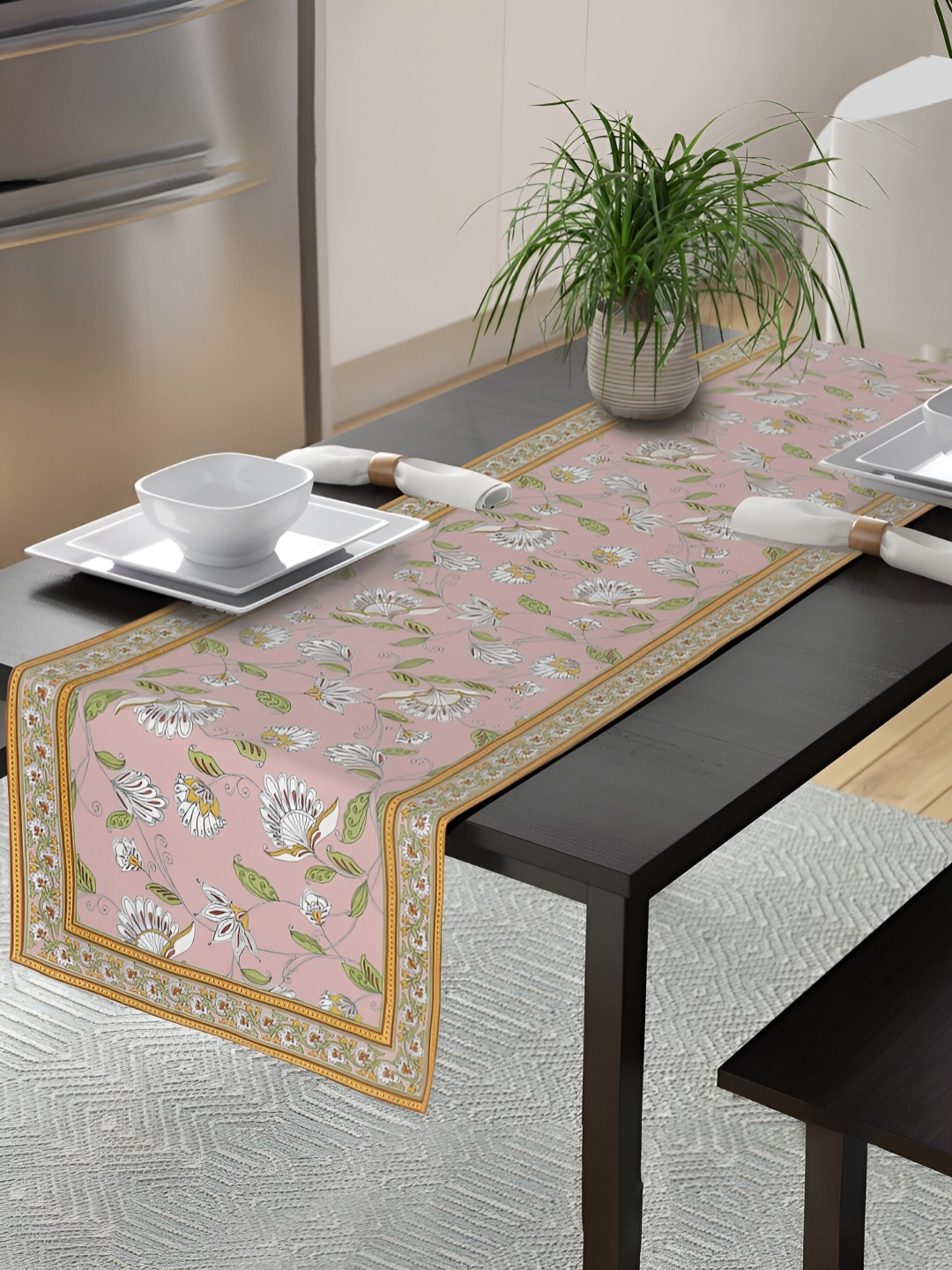 

TARAN LIVING Pink & Green Floral Printed Cotton Table Runner