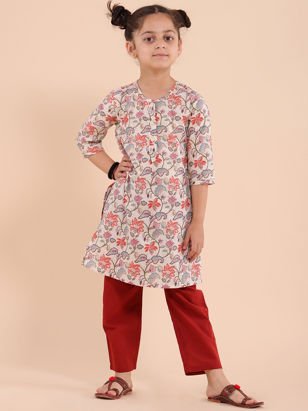 

Sangria Girls Rust Floral Printed Regular Pure Cotton Kurta with Trousers