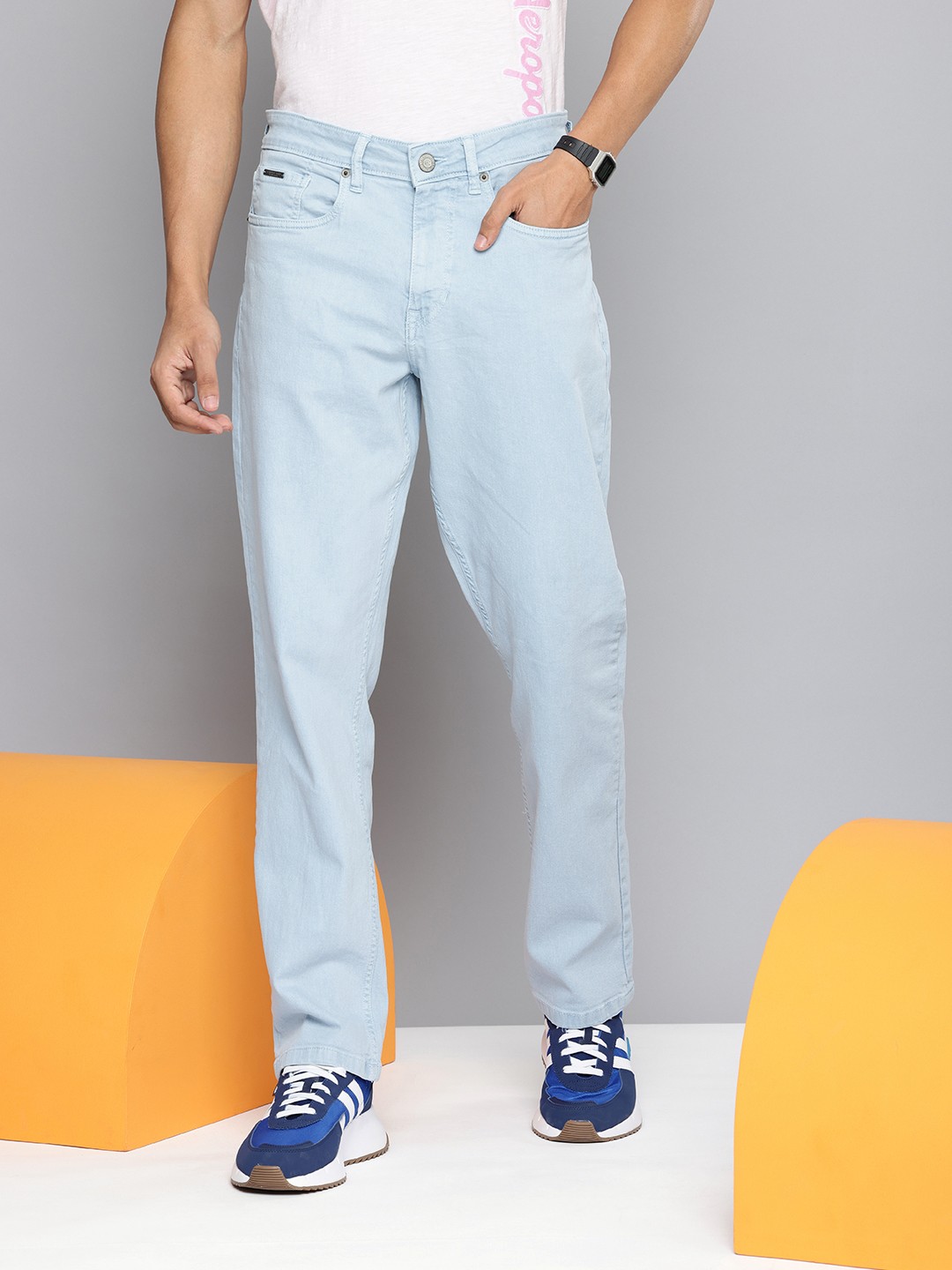 

Aeropostale Men Straight Fit Stretchable Jeans, Blue