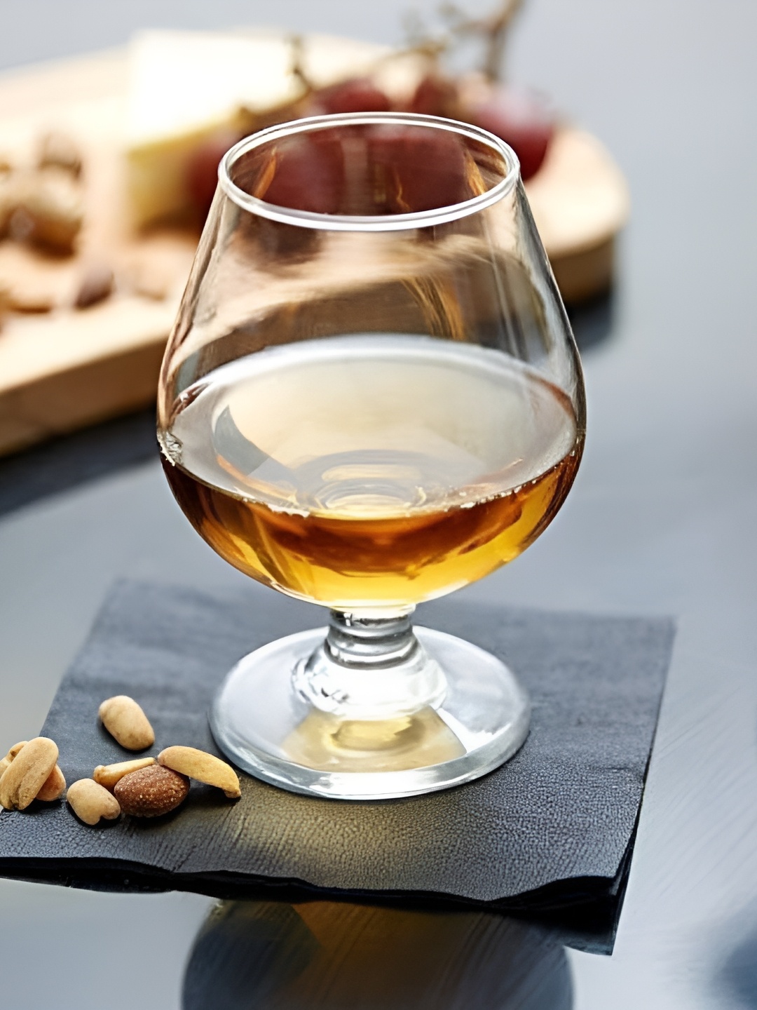 

Afast Transparent Glass Brandy Snifter 300 ml