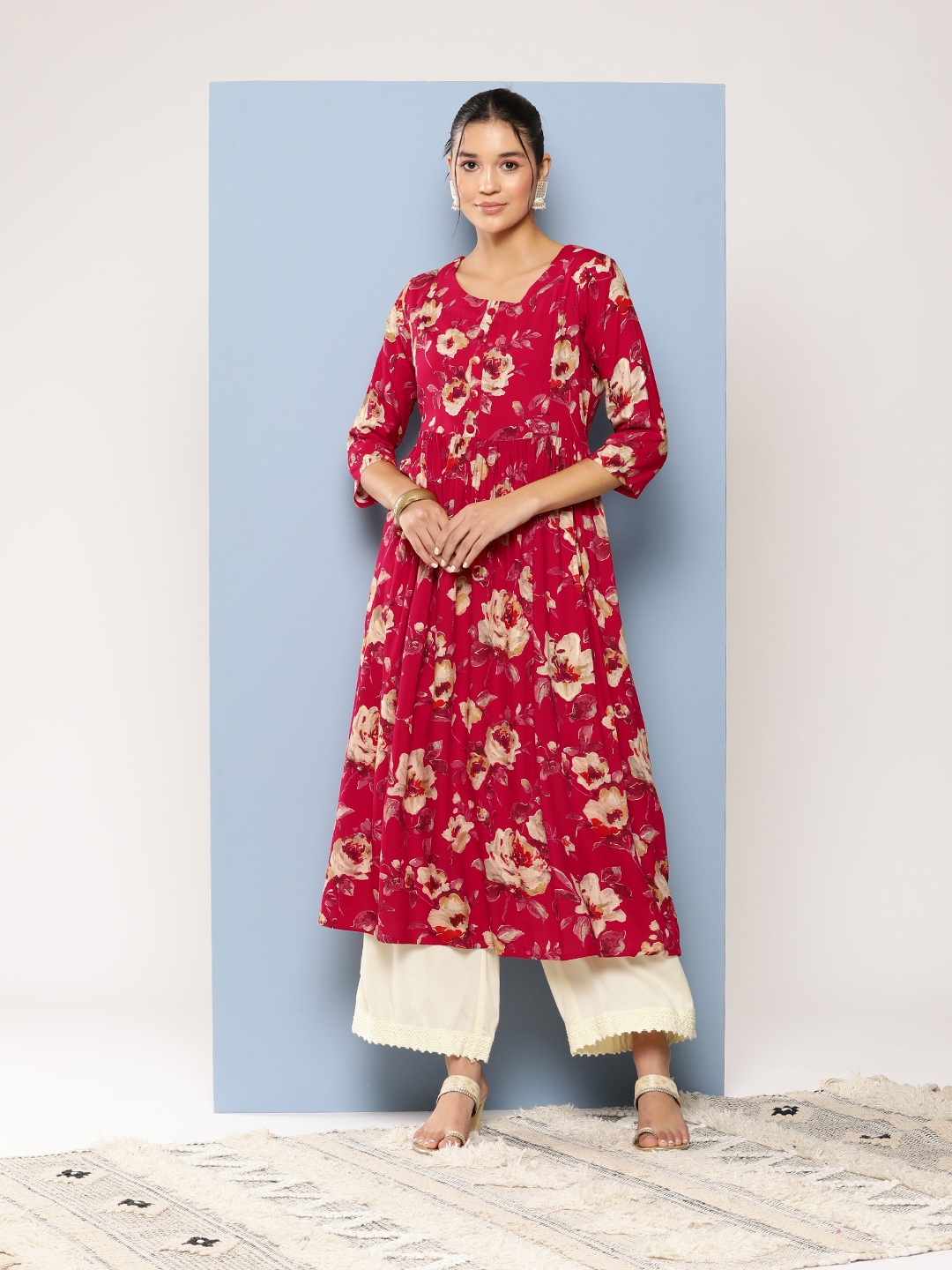 

Aarika Women Floral Printed A-Line Kurta, Red