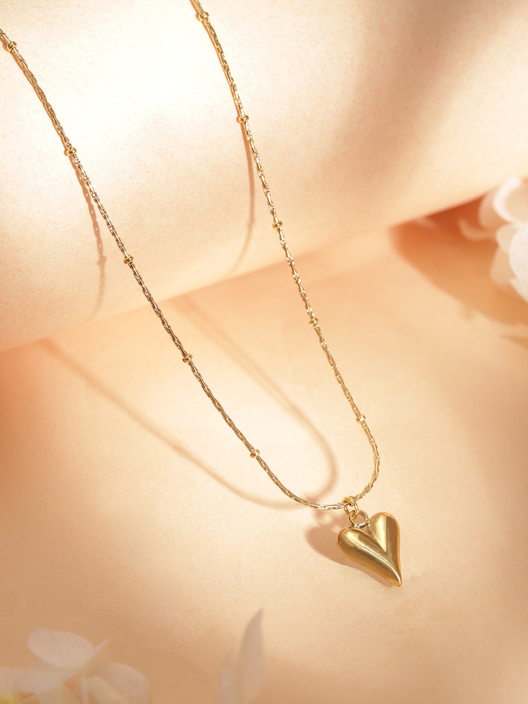 

Rubans Voguish 18k gold plated tarnish free water proof stainless Steel & pendant necklace