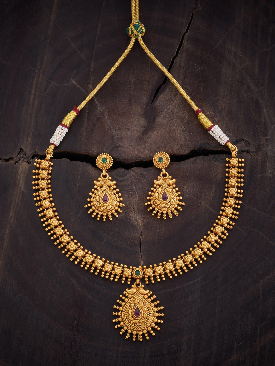 

Kushal's Fashion Jewellery Gold Plated Stones Studded Jewellery Set