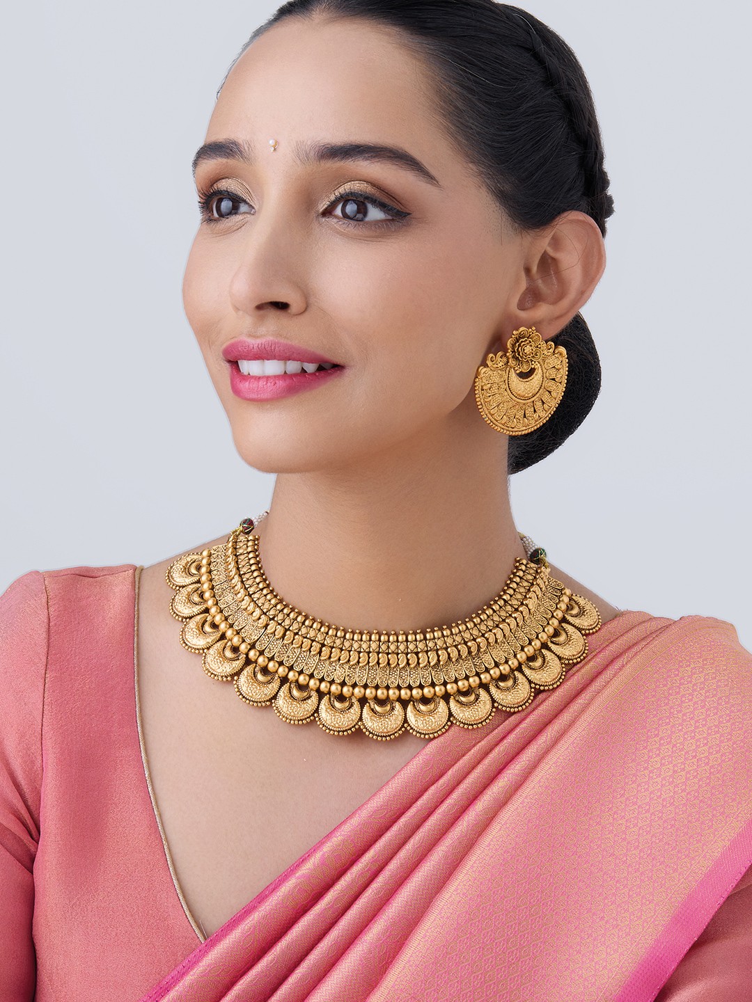 

Kushal's Fashion Jewellery Gold Plated Antique Jewellery Set
