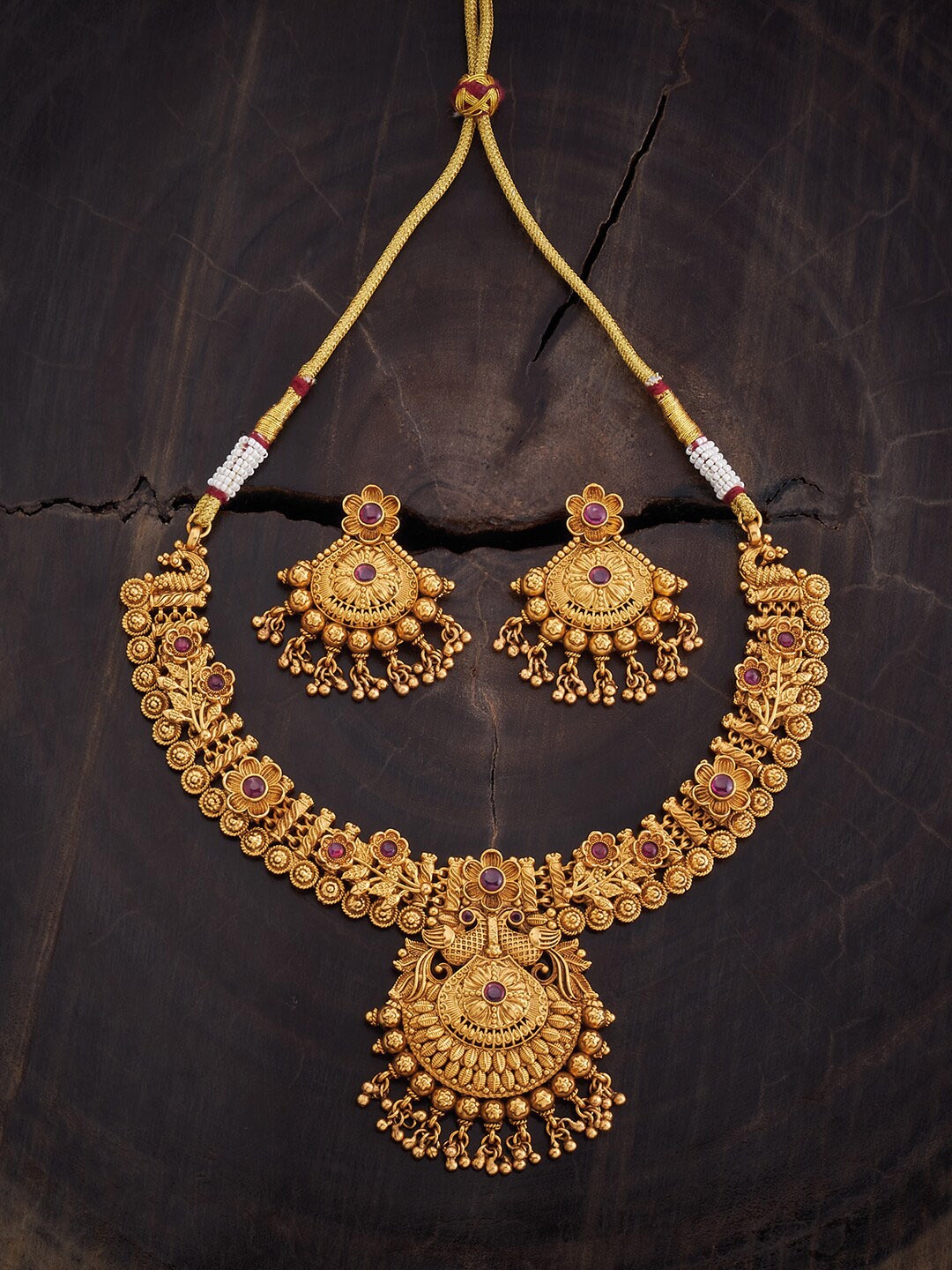 

Kushal's Fashion Jewellery Gold Plated Stones Studded Jewellery Set