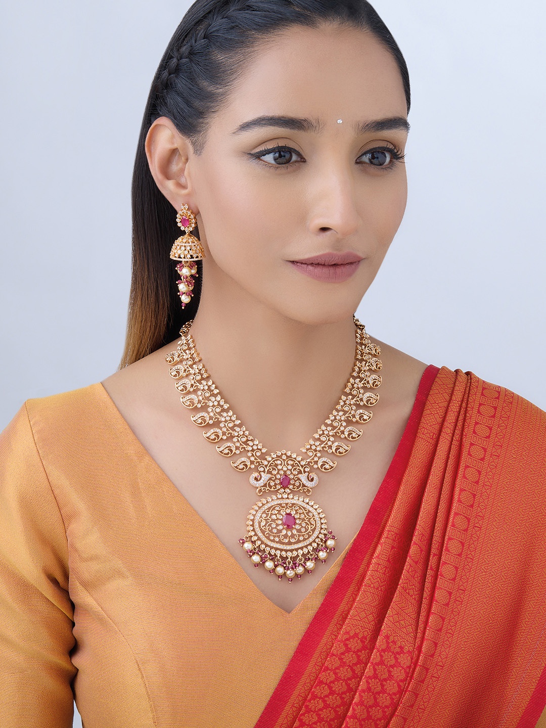

Kushal's Fashion Jewellery Gold Plated Cubic Zirconia Studded & Beaded Jewellery Set