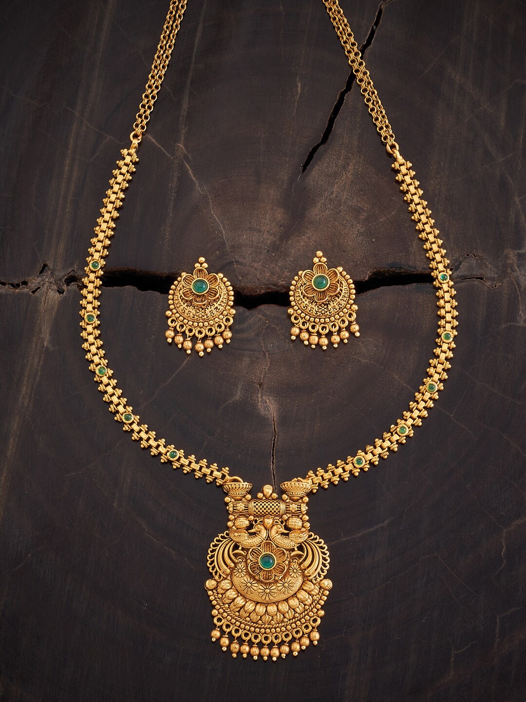 

Kushal's Fashion Jewellery Gold-Plated Stone Studded Jewellery Set