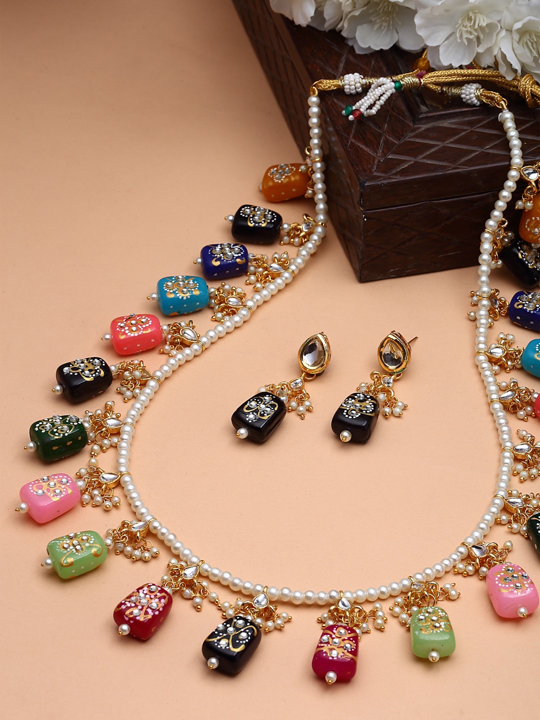 

PANASH Gold-Plated Stones Studded & Beaded Necklace And Earrings