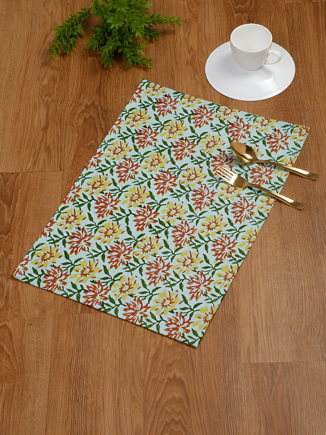 

Ratan Cart Green & Red 4 Pieces Floral Printed Cotton Table Placemats, White