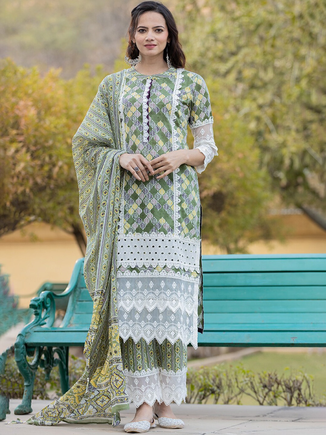 

Yufta Ethnic Motifs Embroidered Pure Cotton Kurta With Trouser & Dupatta, Green