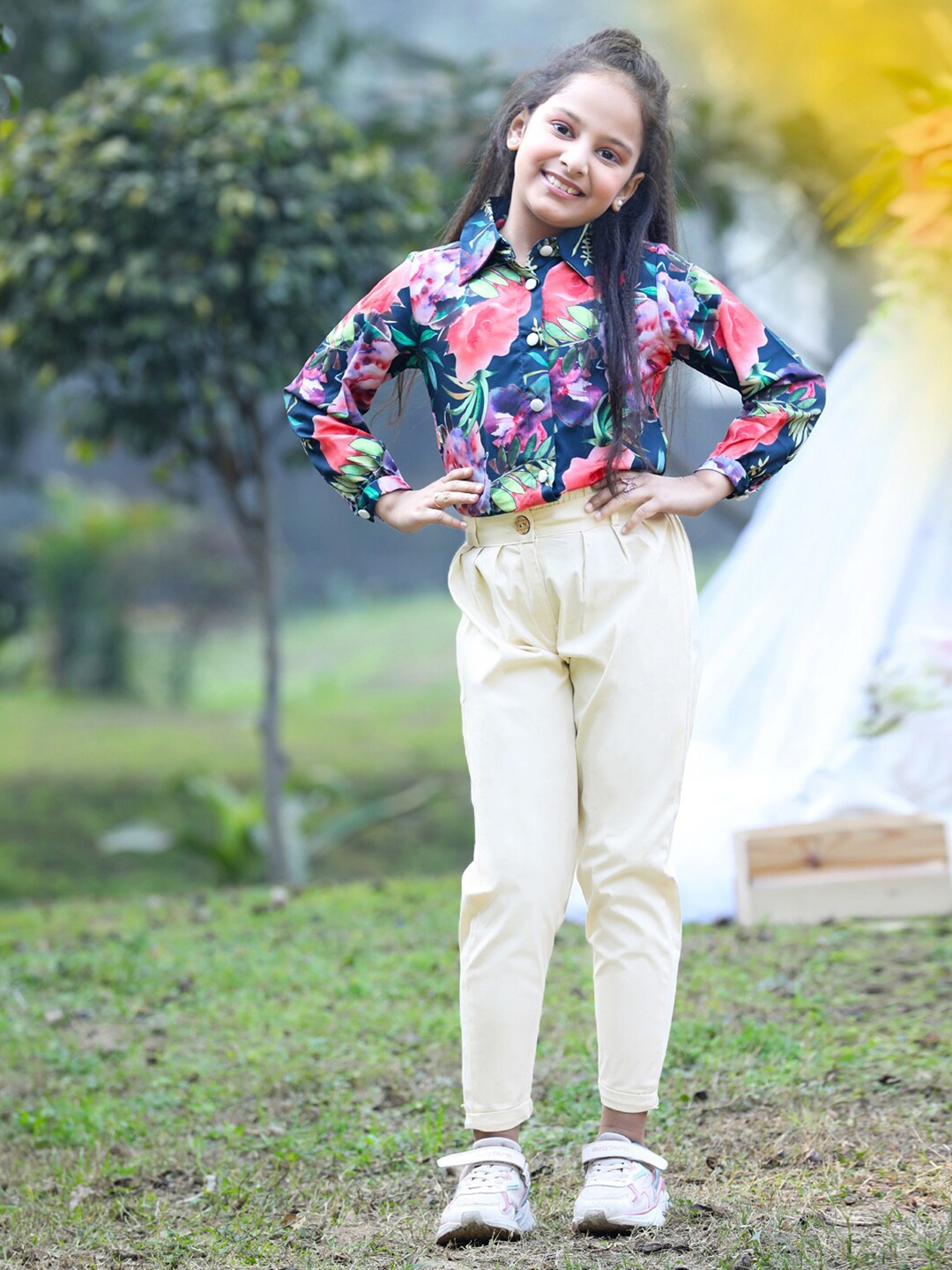 

Cutiekins Girls Floral Printed Top with Trousers, Navy blue