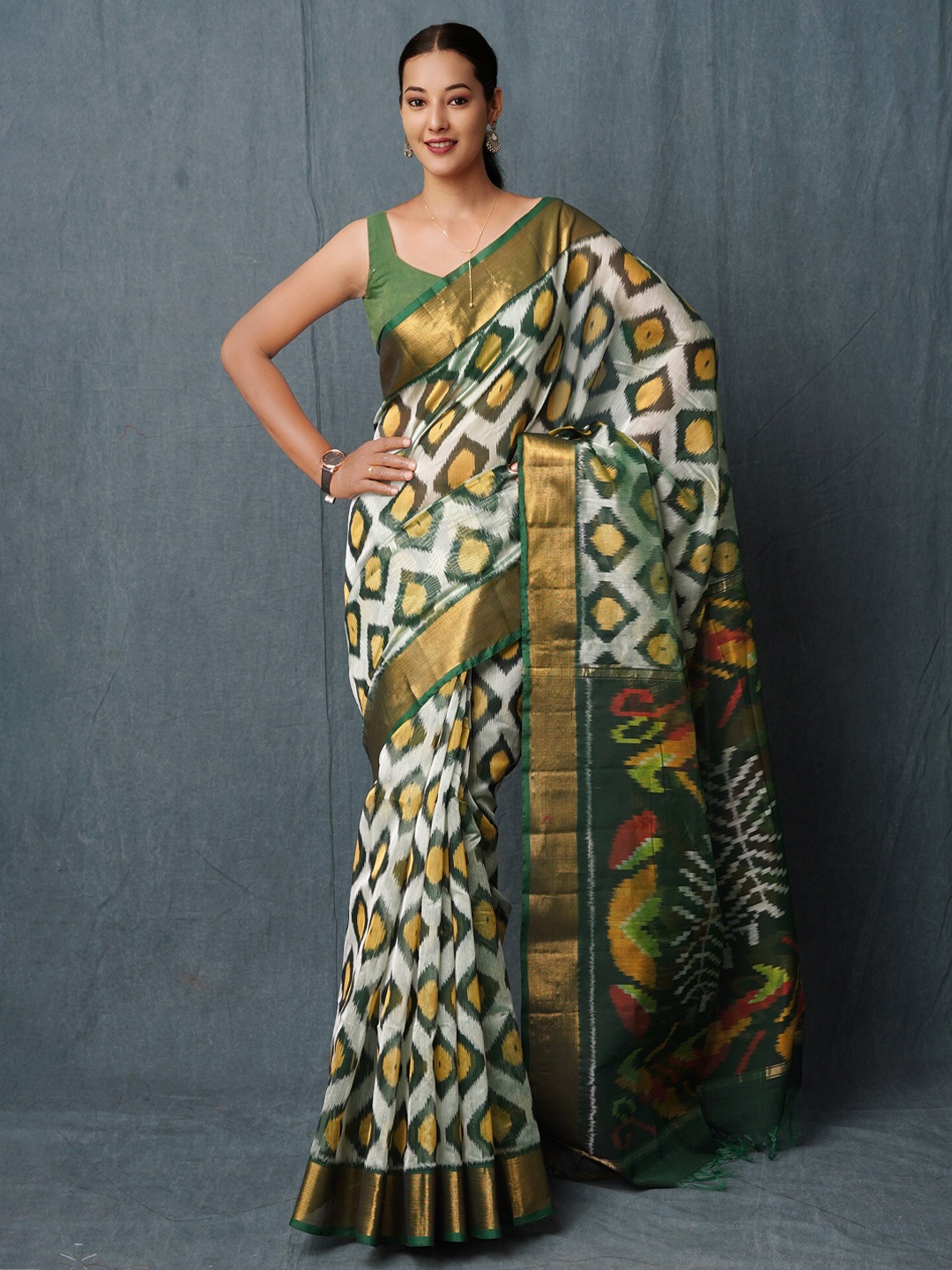 

Unnati Silks Zari Silk Cotton Handloom Pochampally Saree, Green