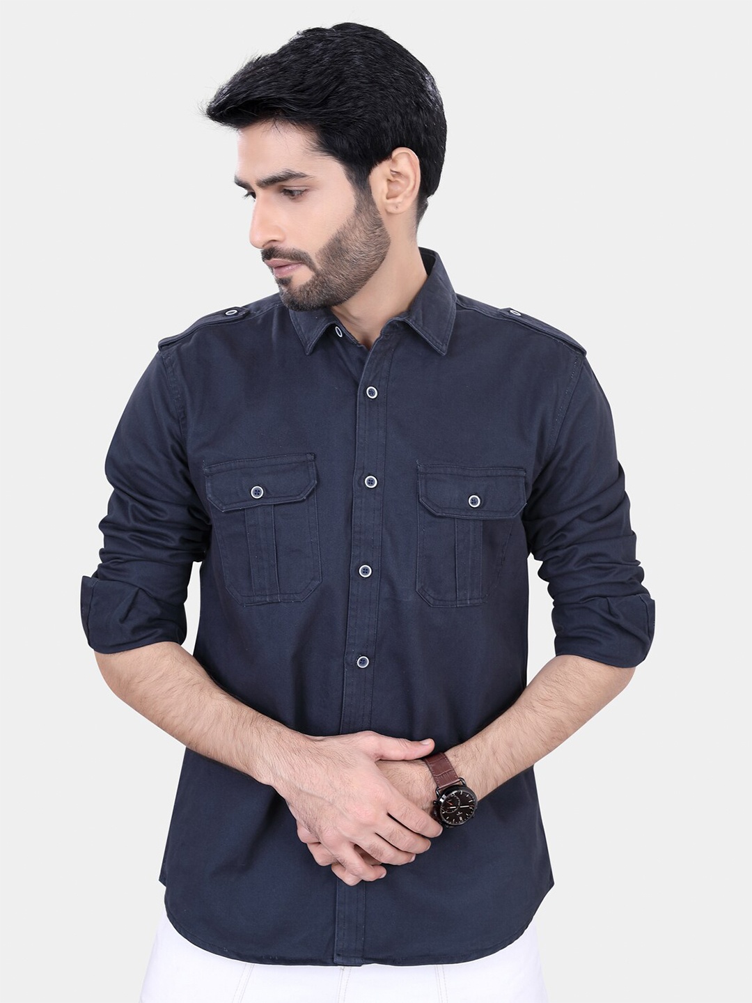 

VASTRADO Classic Spread Collar Long Sleeves Slim Fit Casual Shirt, Navy blue