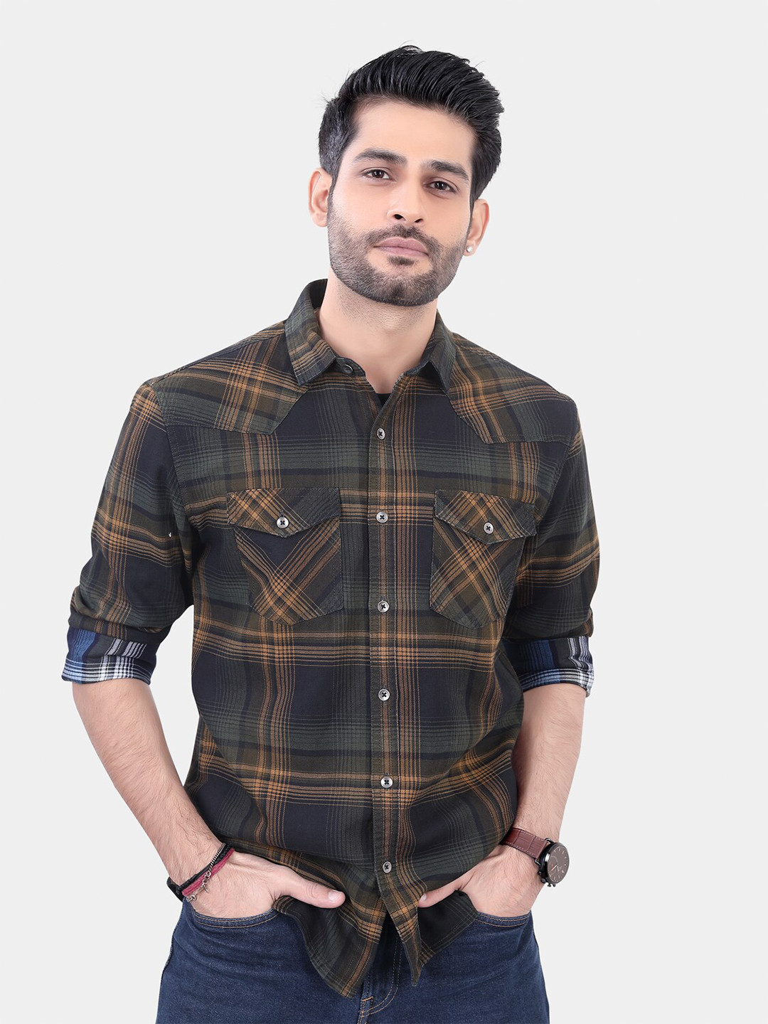 

VASTRADO Classic Checked Spread Collar Long Sleeves Cotton Slim Fit Casual Shacket, Multi