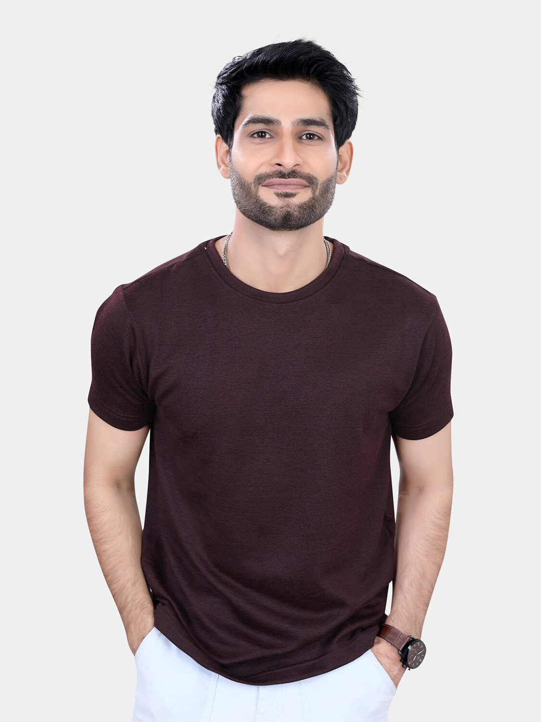 

VASTRADO Round Neck Short Sleeves Slim Fit T-shirt, Maroon
