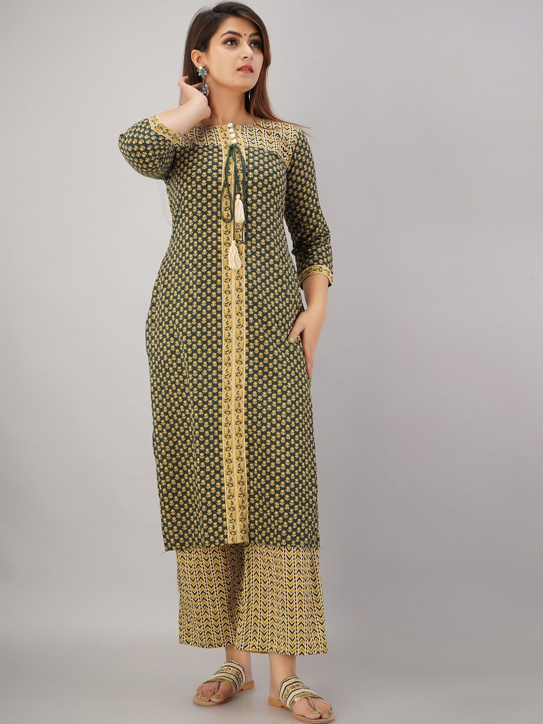 

HERE&NOW Floral Printed Straight Pure Cotton Kurta with Palazzos, Green