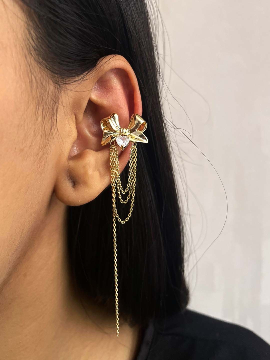 

ISHKAARA Gold-Plated Bow Shape Clip On Earcuffs