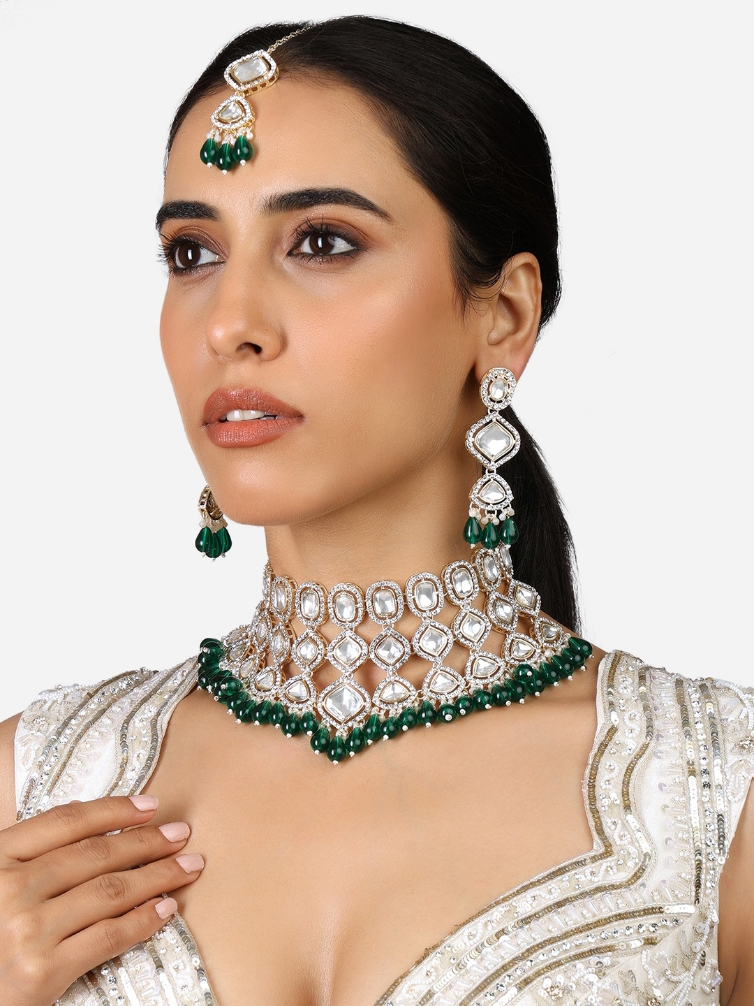 

Zaveri Pearls Gold-Plated Austrian Diamonds Studded & Beaded Jewellery Set