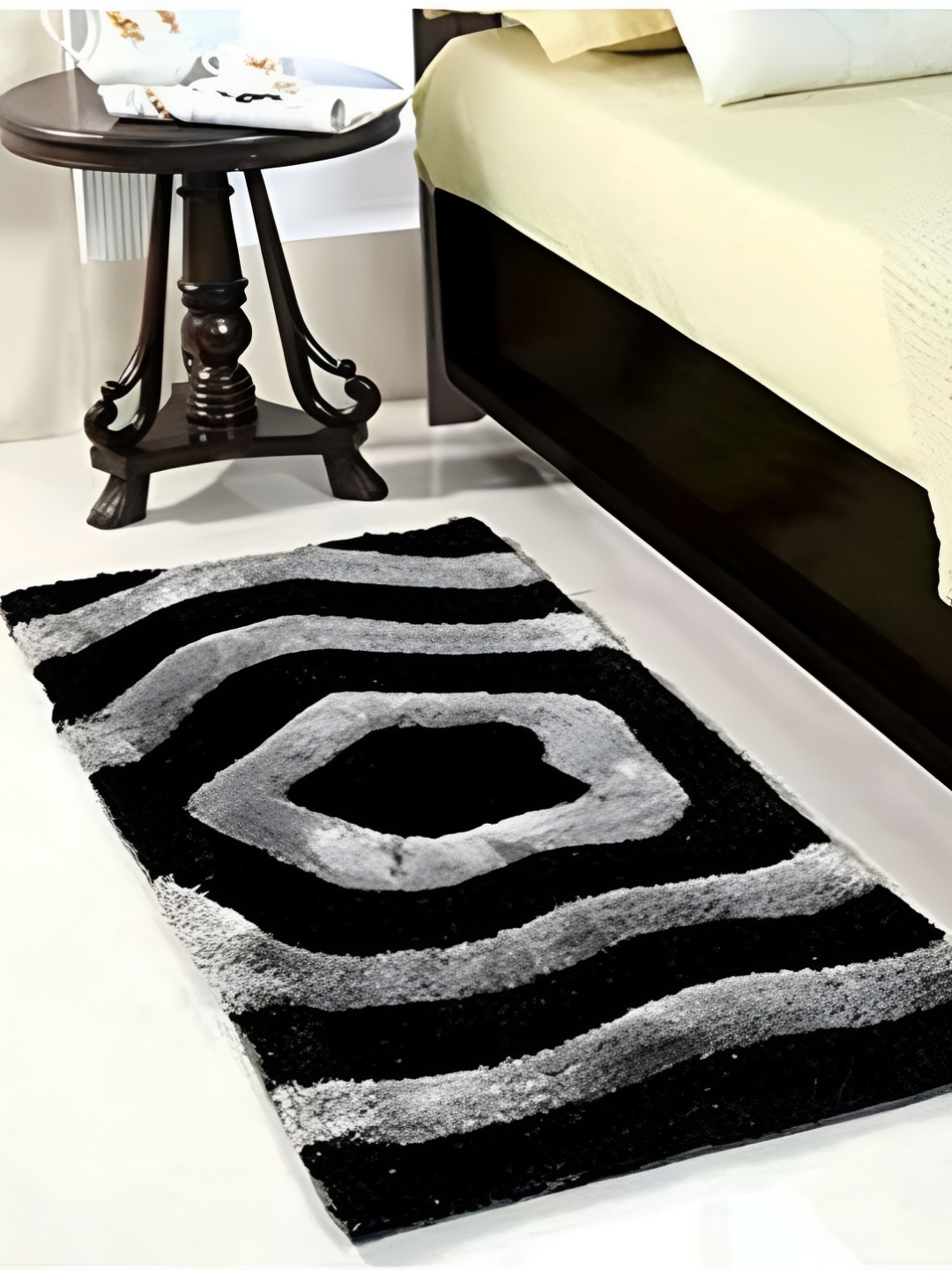 

Shopgallery Black & Grey Self-Design Hand-Tufted Anti-Slip Floor Runner