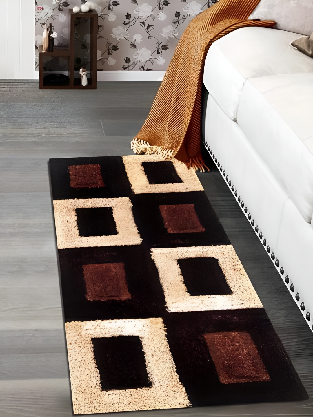 

Shopgallery Brown & Beige Geometric Soft & Anti-skid Floor Runner