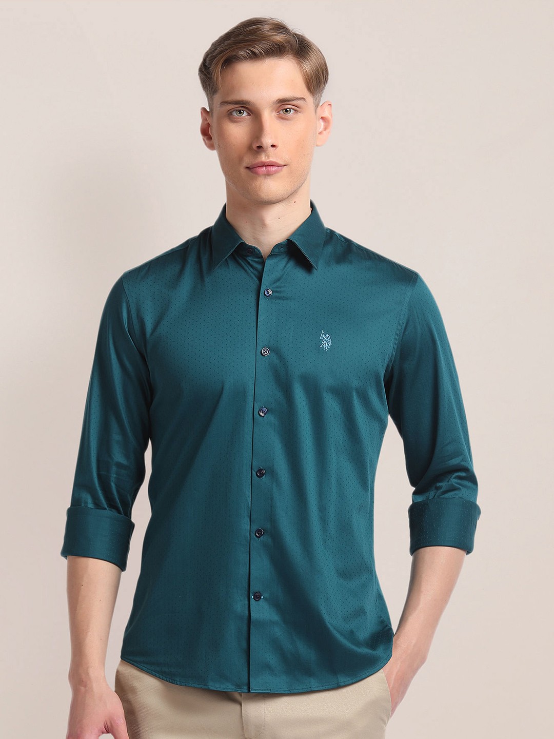 

U.S. Polo Assn. Cotton Spread Collar Curved Casual Shirt, Green