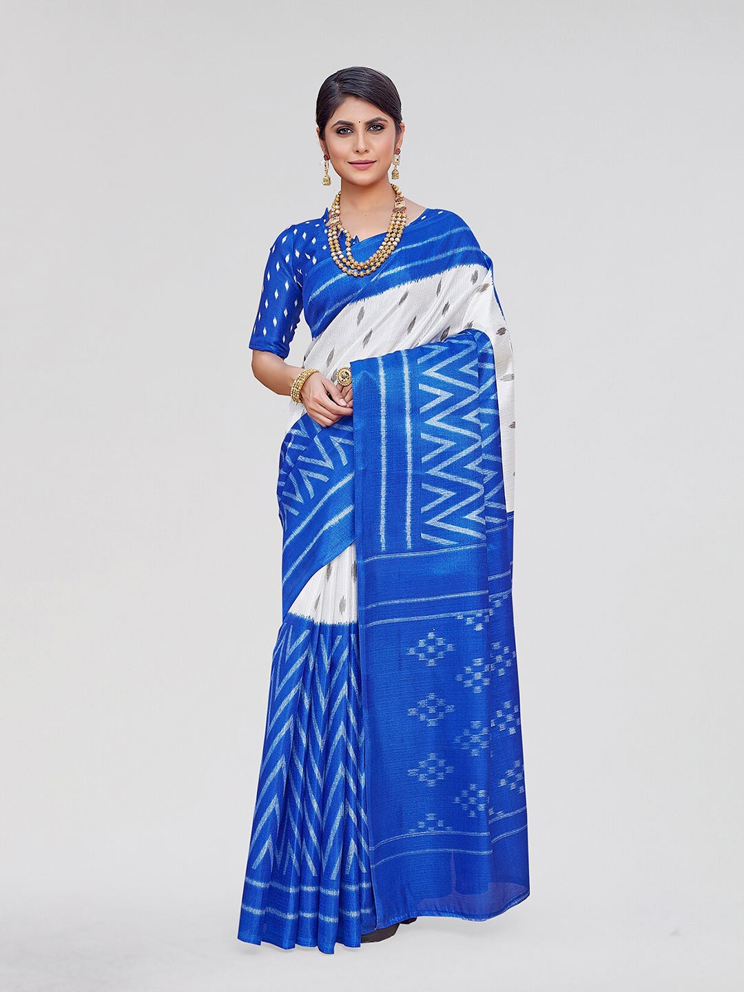 

Yashika Ethnic Motifs Printed Saree, Blue