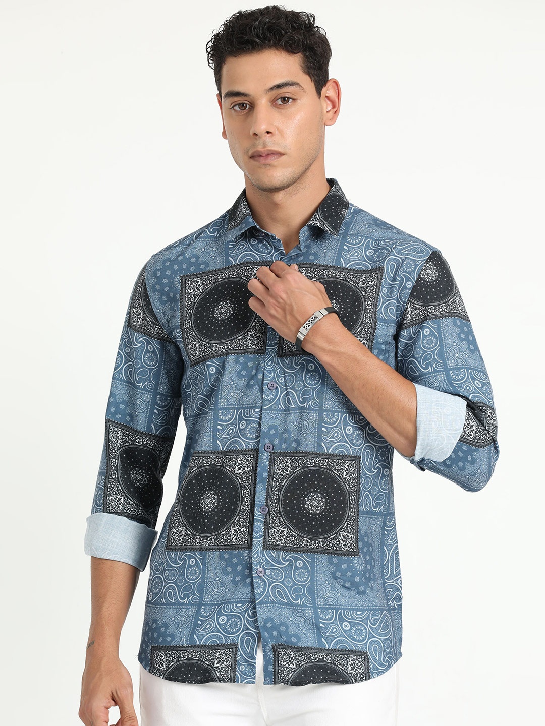 

CP BRO India Slim Fit Ethnic Motifs Printed Cotton Casual Shirt, Blue