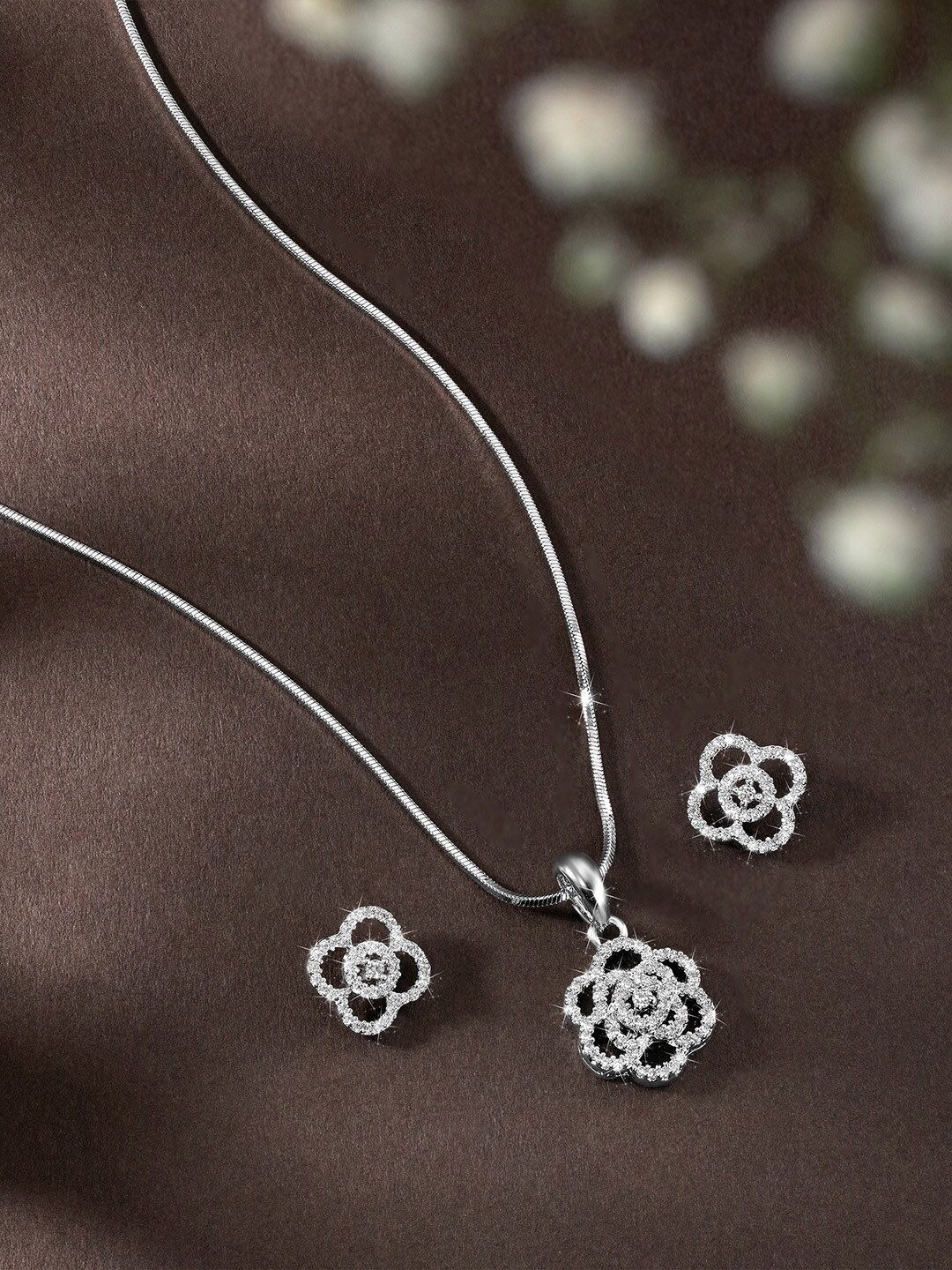 

Peora Silver Plated Cubic Zirconia Studded Pendent Set