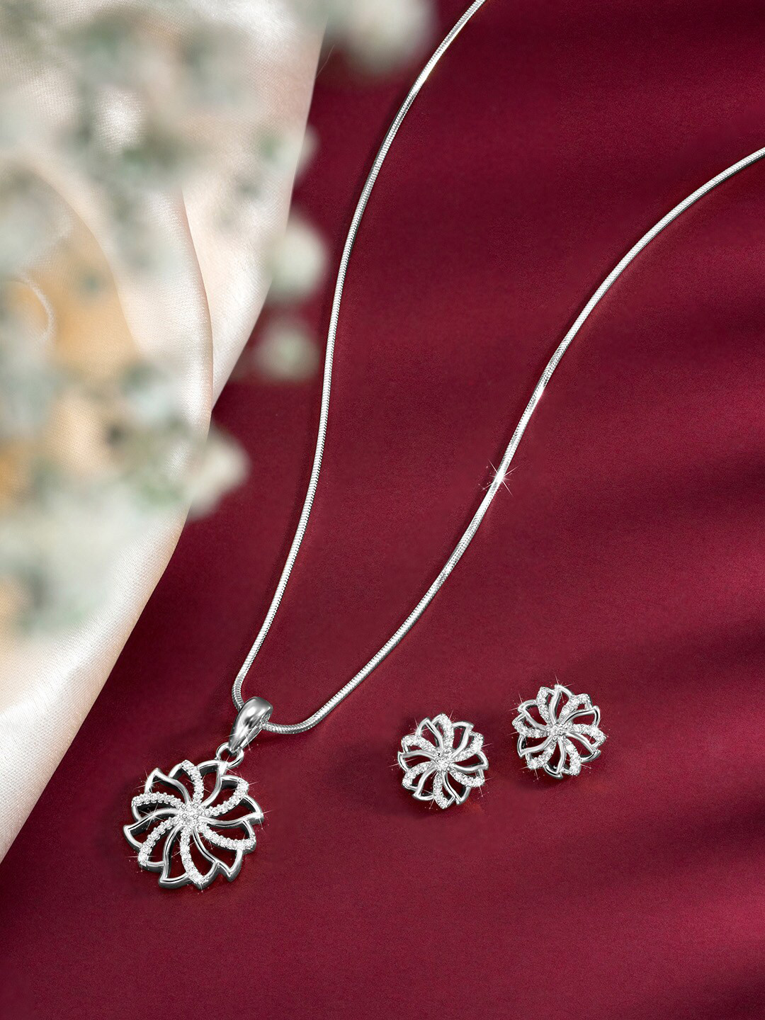 

Peora Silver Plated Cubic Zirconia Studded Pendent Set