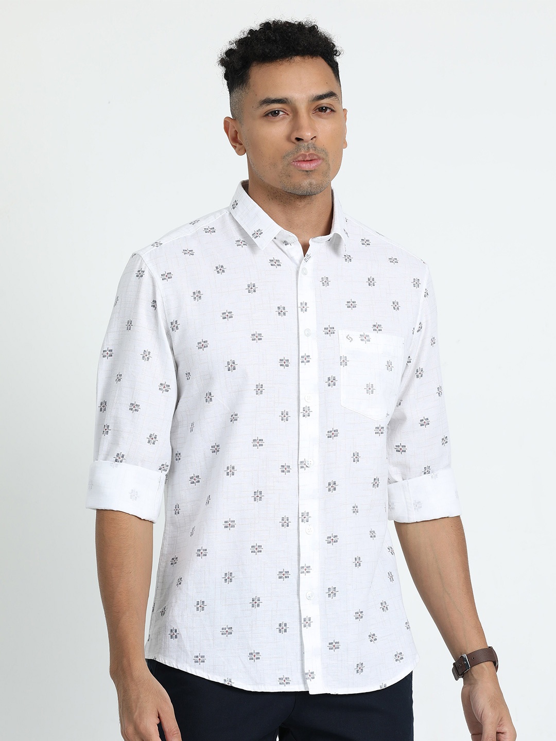 

Classic Polo Geometric Printed Spread Collar Slim Fit Opaque Printed Casual Shirt, White