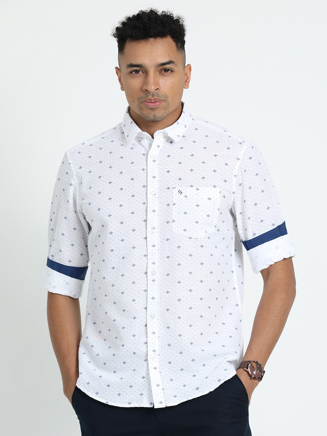 

Classic Polo Abstract Printed Spread Collar Slim Fit Cotton Opaque Casual Shirt, White