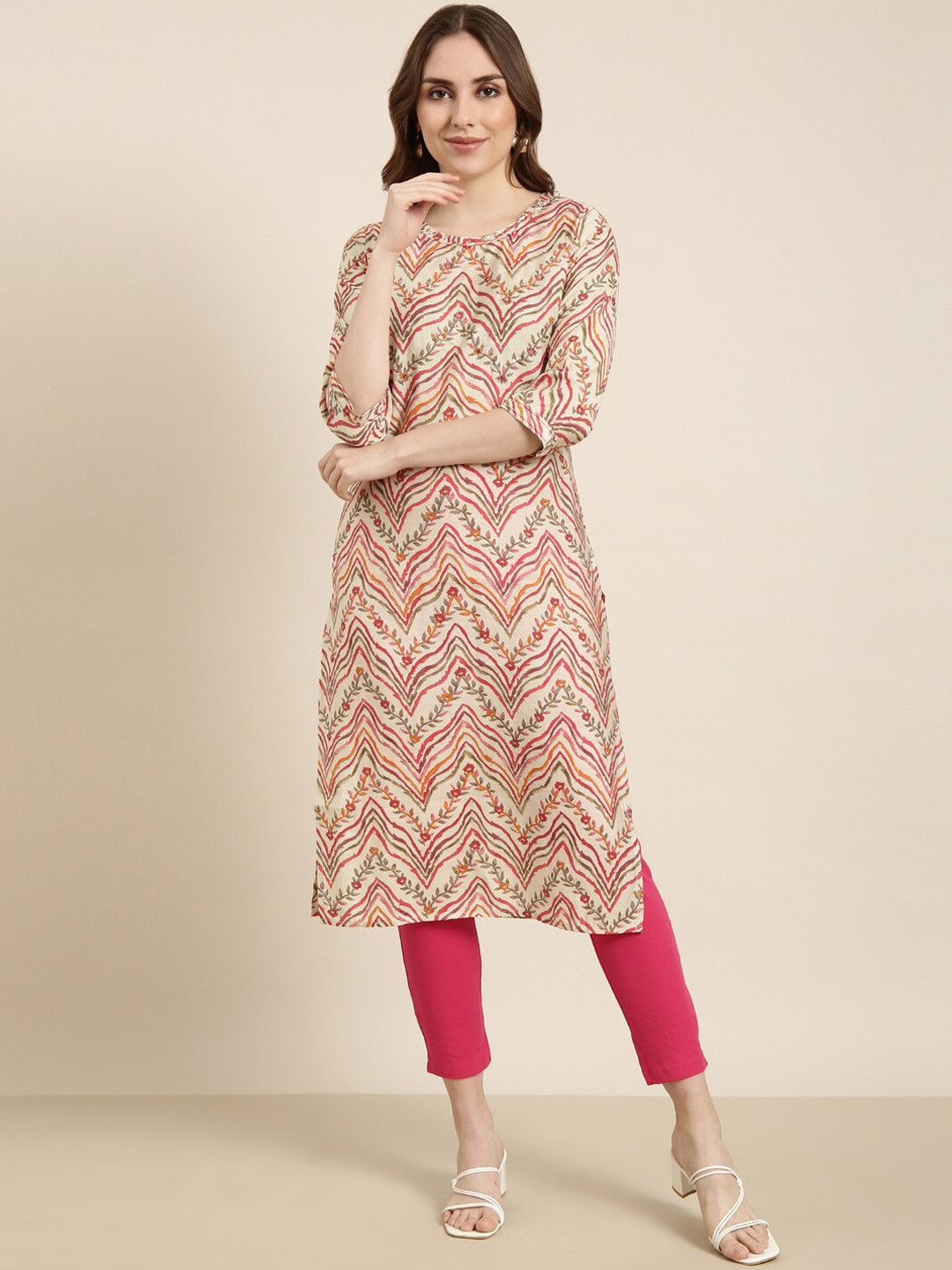 

SHOWOFF Geometric Printed Round Neck Sequinned Cotton Straight Kurta, Beige