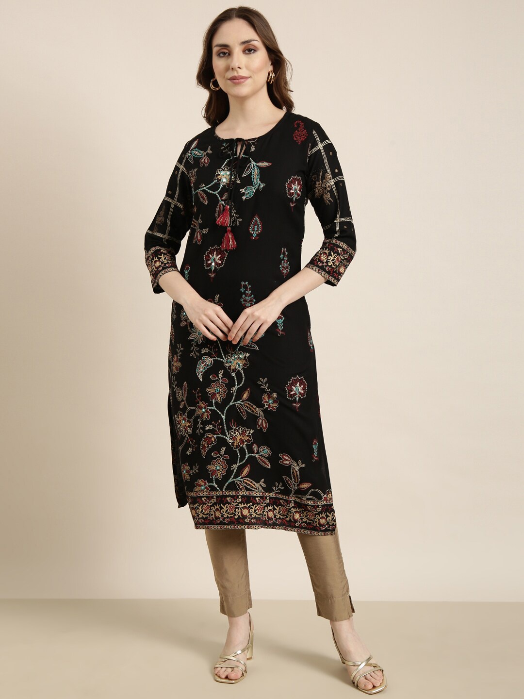

SHOWOFF Keyhole Neck Ethnic Printed Sequinned Floral Embroidered Straight Kurta, Black