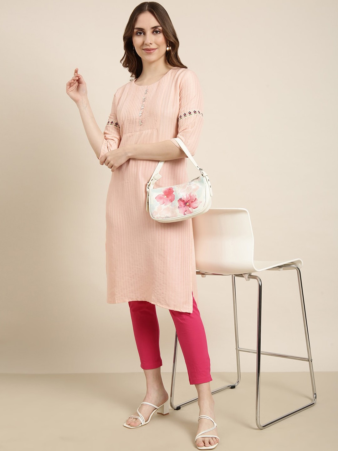 

SHOWOFF Round Neck Thread Work Cotton Pastels Straight Kurta, Peach
