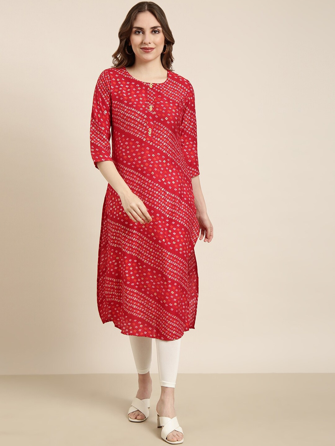 

SHOWOFF Women Printed Keyhole Neck Flared Sleeves Thread Work Indie Prints Kurta, Red