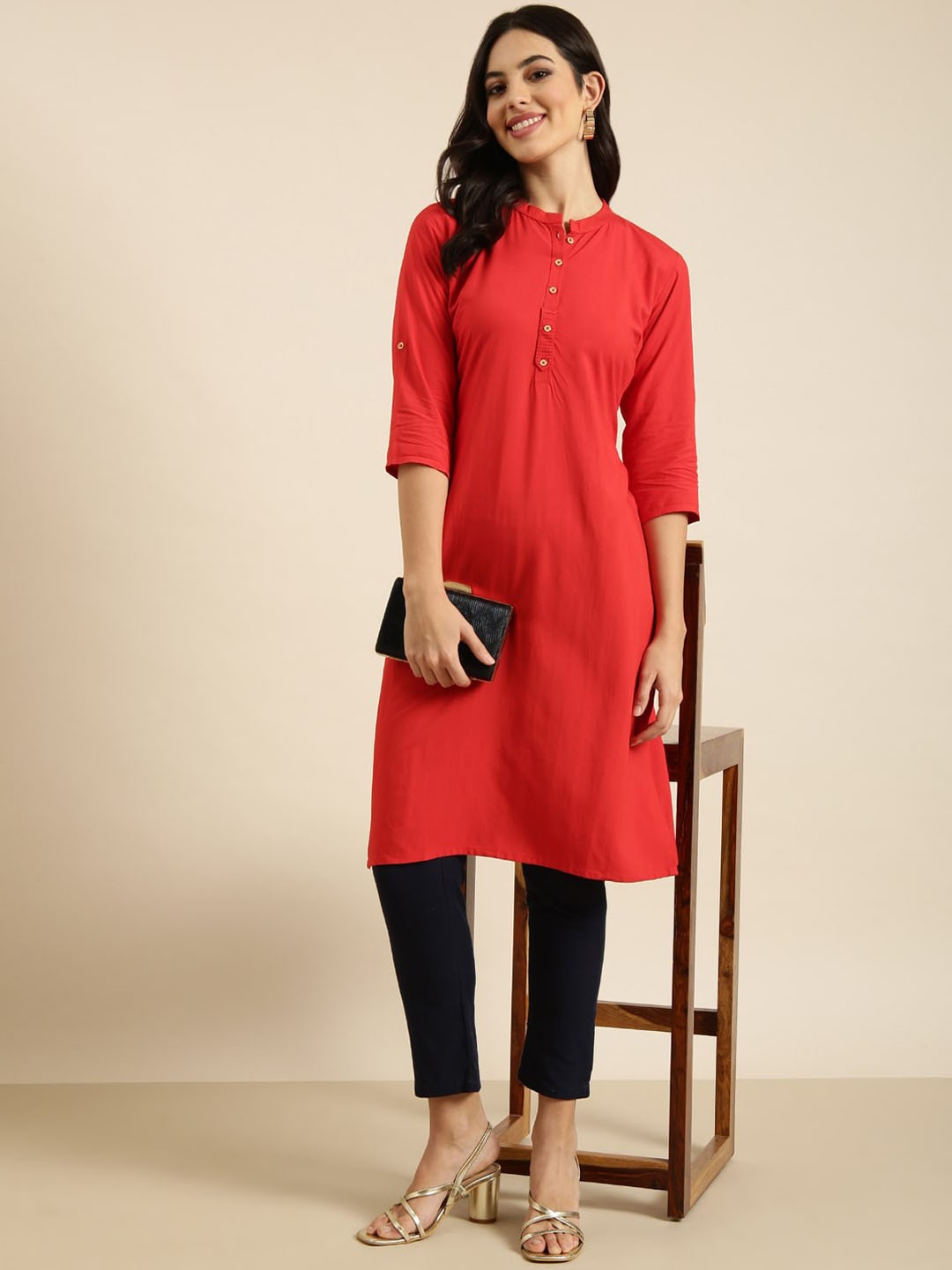 

SHOWOFF Mandarin Collar Three Quarter Sleeves Cotton Straight Kurta, Red