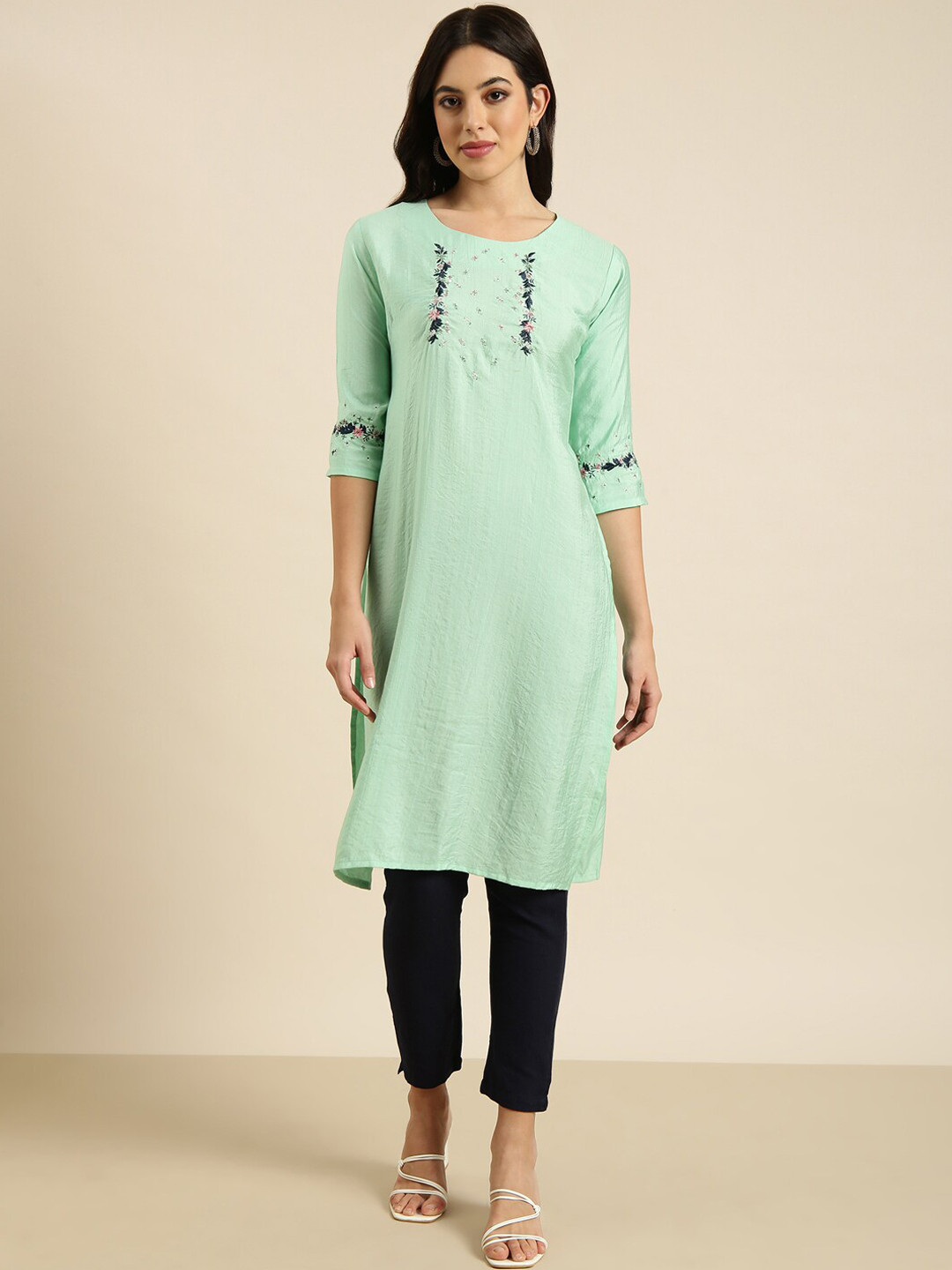 

SHOWOFF Floral Embroidered Sequinned Cotton Straight Kurta, Sea green