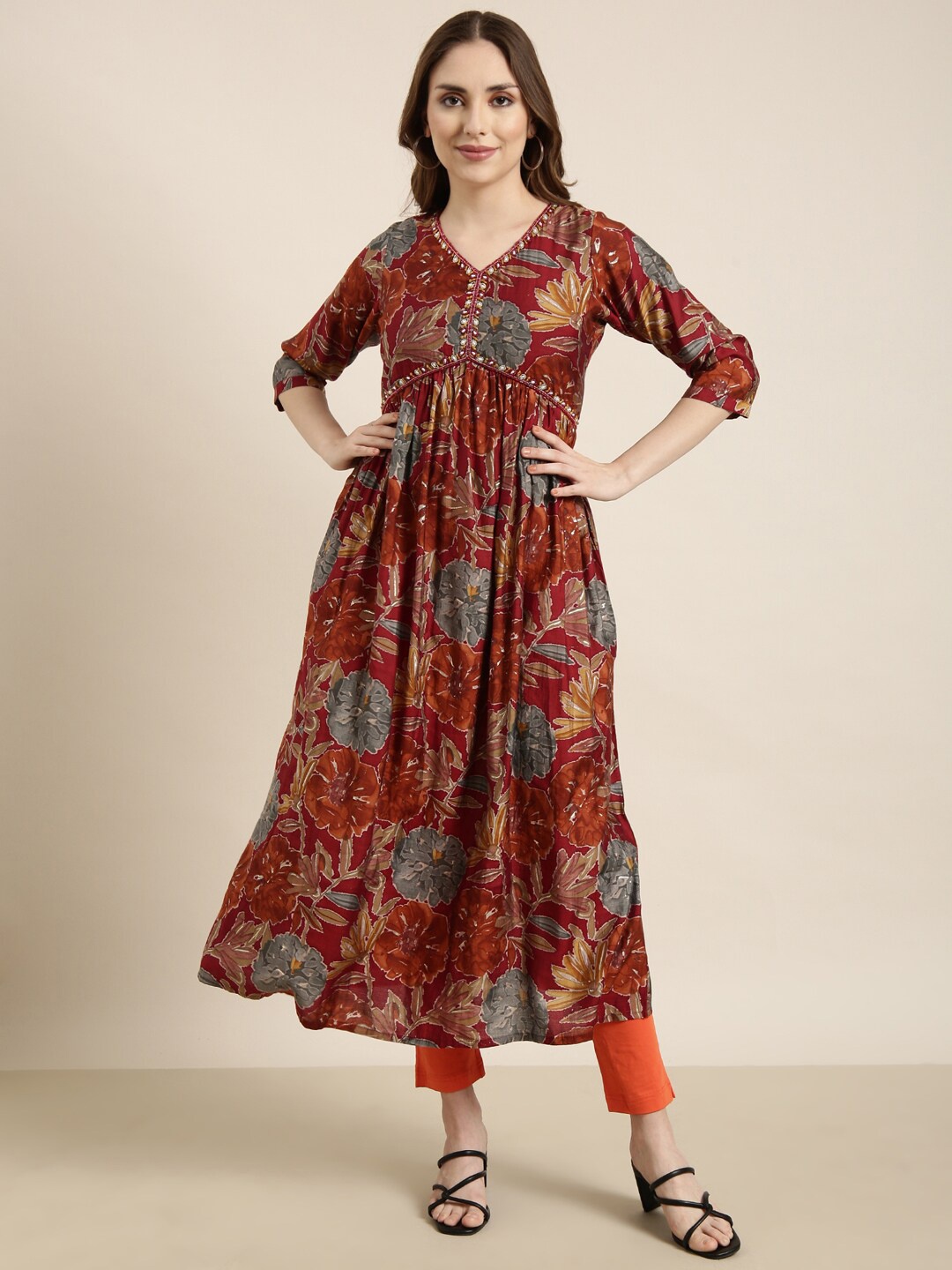 

SHOWOFF Floral Printed Flared Sleeves Sequinned Floral Kurta, Rust