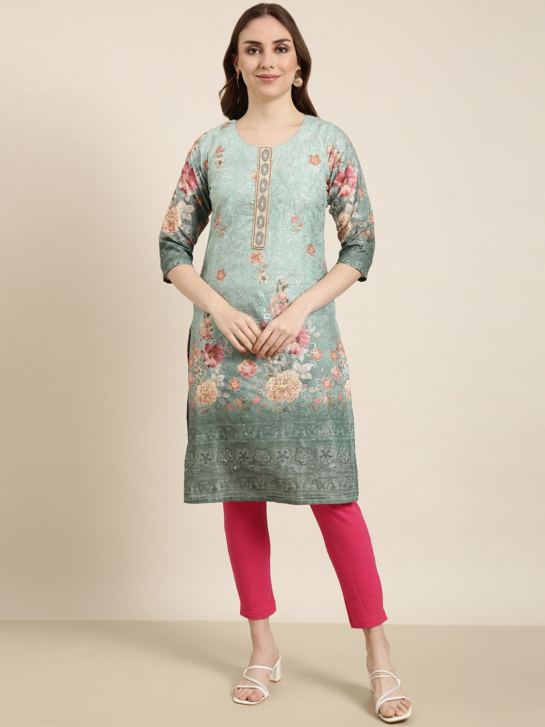 

SHOWOFF Floral Printed Round Neck Sequinned Cotton Floral Kurta, Green