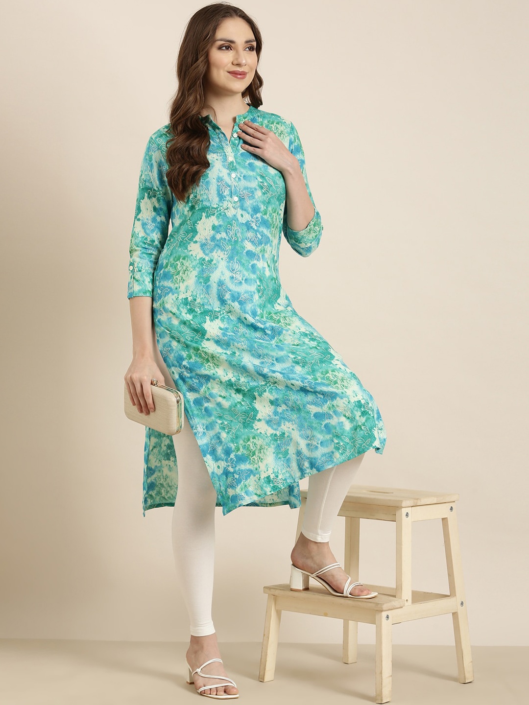 

SHOWOFF Printed Flared Sleeves Thread Work Floral Cotton Kurta, Turquoise blue