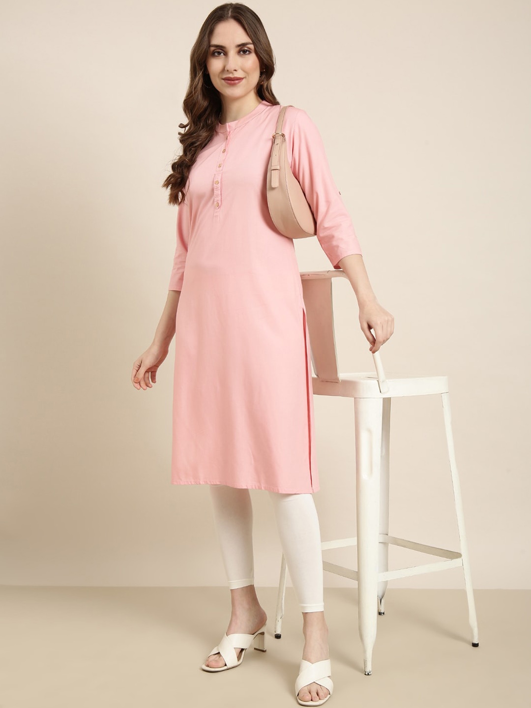 

SHOWOFF Keyhole Neck Thread Work Cotton Kurta, Pink