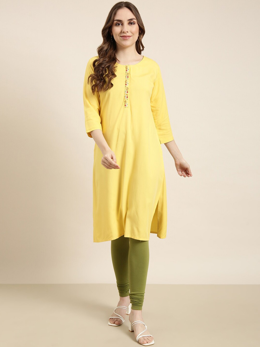 

SHOWOFF Round Neck Gotta Patti Pastels Cotton Kurta, Yellow