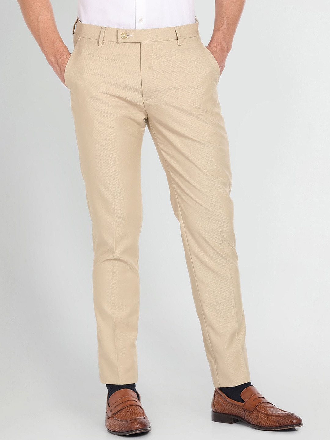 

Arrow Jackson Super Men Slim Fit Mid-Rise Dobby Formal Trousers, Beige