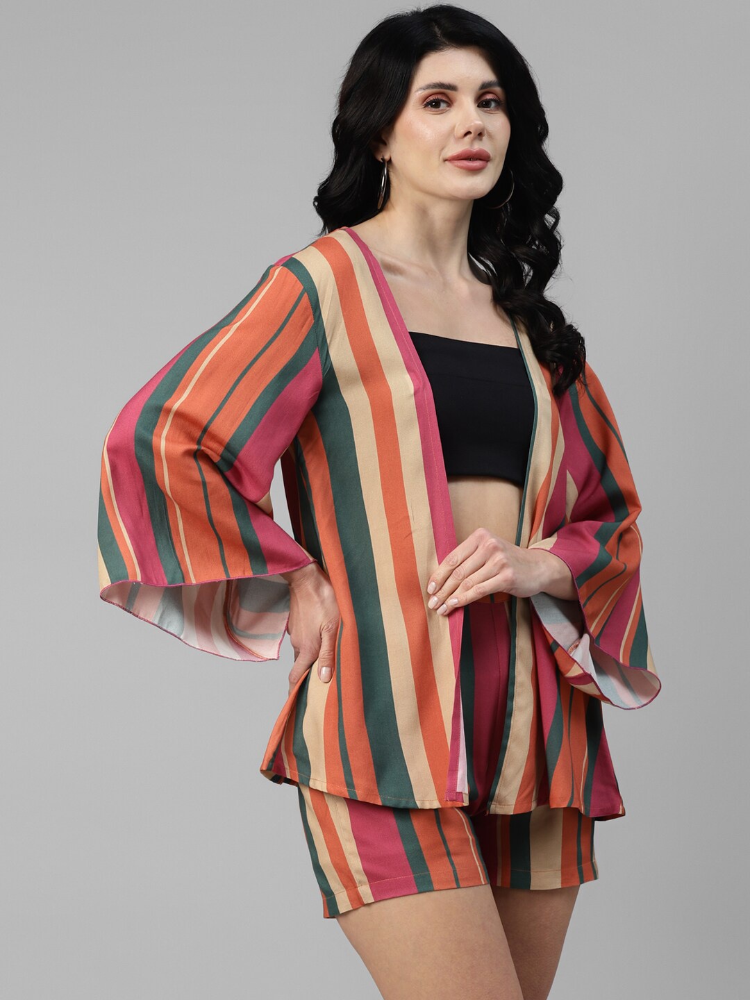 

DEEBACO Striped Shrug & Shorts, Peach