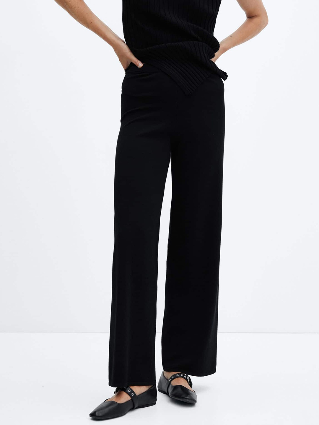 

MANGO Women Cotton Linen Trousers, Black