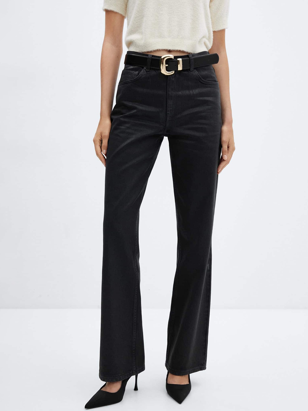 

MANGO Women Shiny-Effect Cotton Straight Jeans, Black