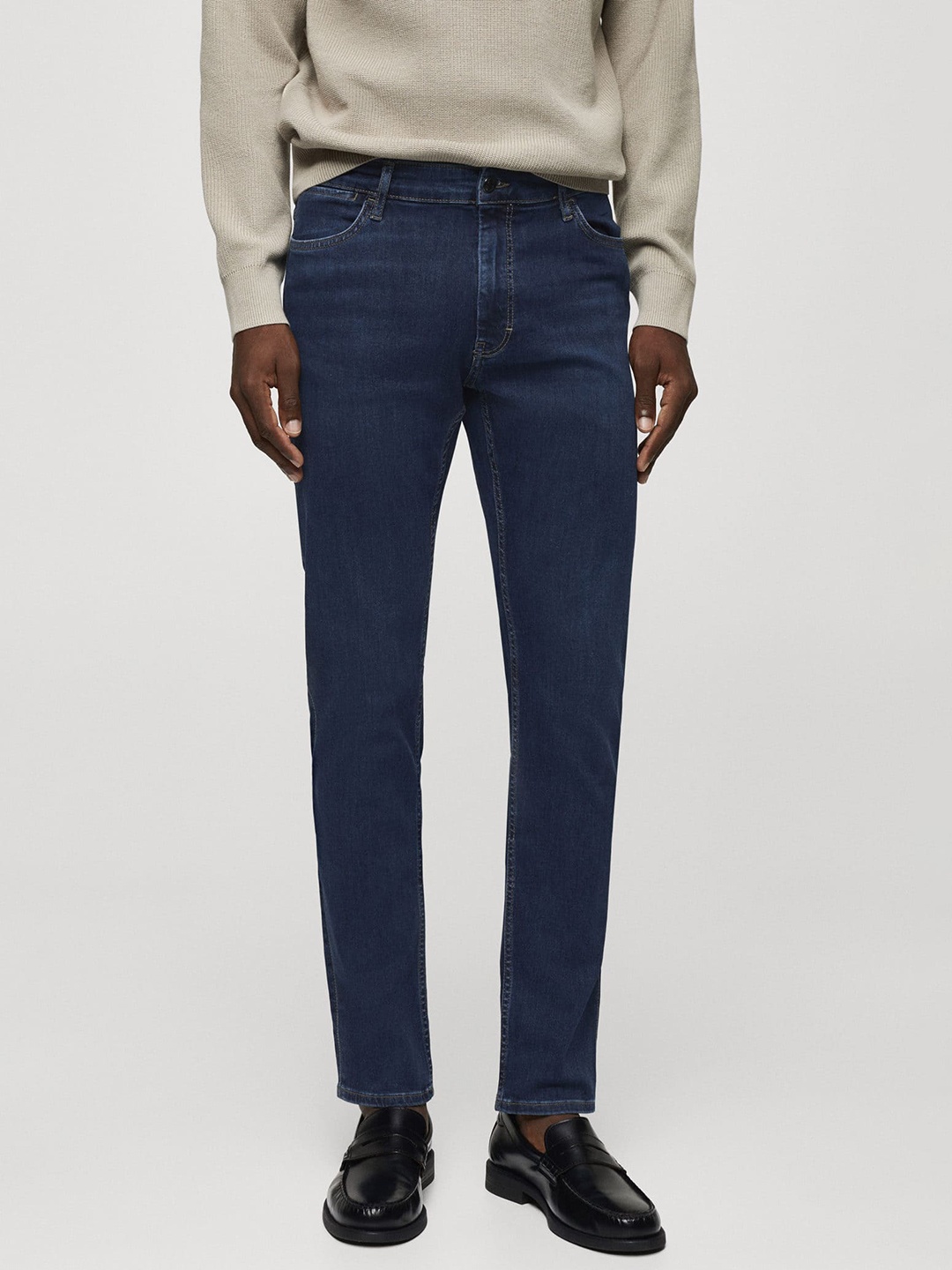 

MANGO MAN Mid-Rise Ultra-Soft Touch Slim Fit Stretchable Patrick Jeans, Blue