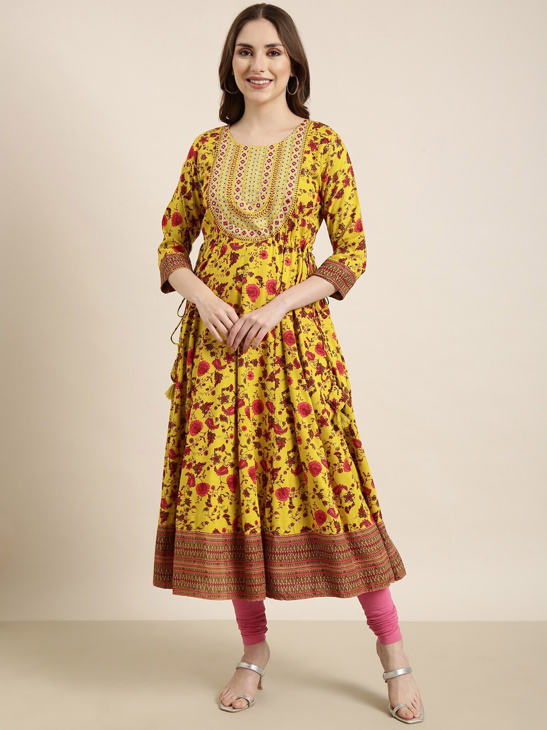 

SHOWOFF Floral Printed Thread Work Floral Anarkali Kurta, Yellow
