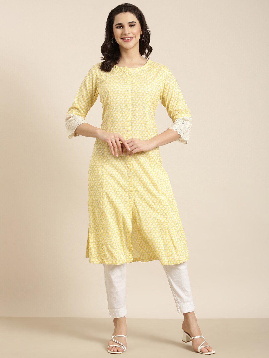 

SHOWOFF Geometric Printed Thread Work Pastels Kurta, Yellow