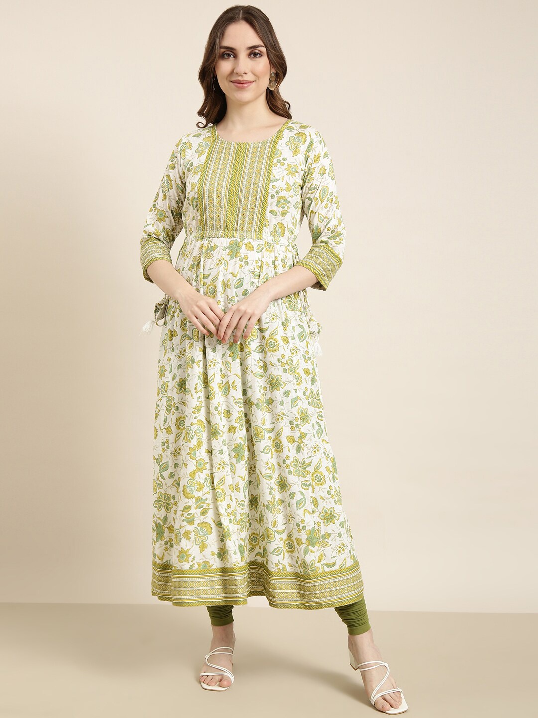 

SHOWOFF Floral Printed Thread Work Anarkali Kurta, Green